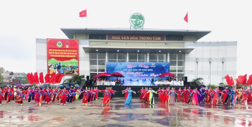 Hội LHPN huyện Yên Dũng phối hợp với LĐLĐ huyện  tổ chức Chương trình giao lưu thể dục Dân vũ năm...