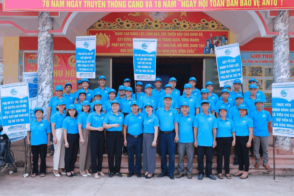 Hội LHPN huyện Lạng Giang phát động chiến dịch truyền thông dự án 8 xóa bỏ định kiến giới