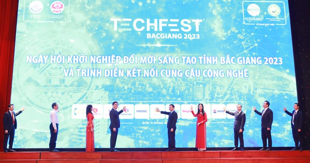 Hội LHPN tỉnh tham gia Chuỗi Ngày hội Khởi nghiệp đổi mới  sáng tạo Bắc Giang năm 2023 và trình diễn kết nối cung cầu công nghệ
