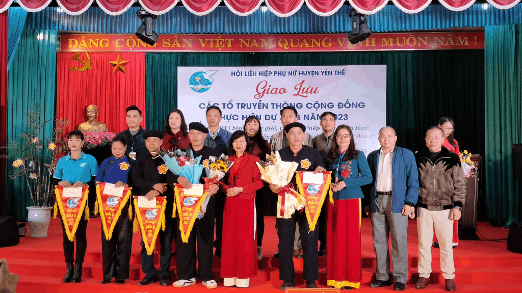 Hội LHPN huyện Yên Thế tổ chức giao lưu tổ truyền thông cộng đồng thực hiện Dự án 8 trên địa bàn