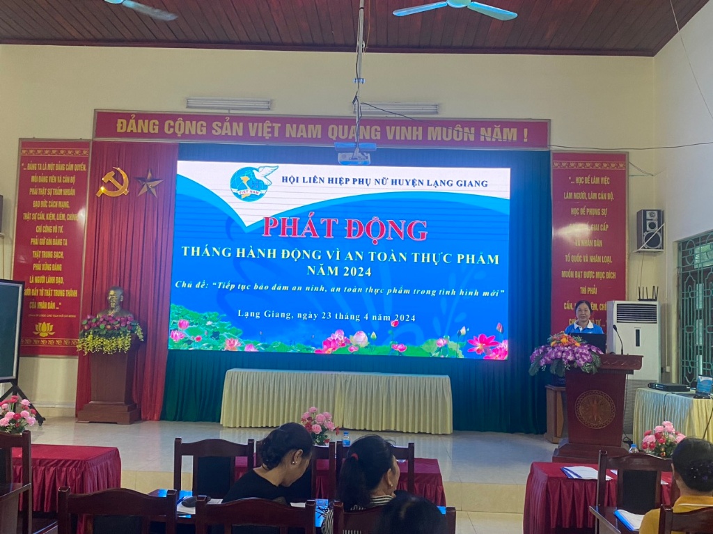 Hội LHPN huyện Lạng Giang hưởng ứng “Tháng hành động vì an toàn thực phẩm” năm 2024