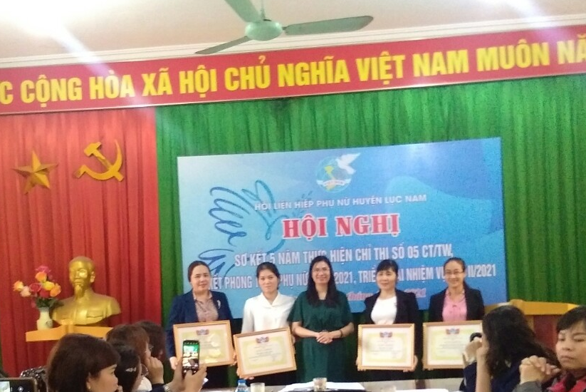 Hội LHPN huyện Lục Nam: Sơ kết 5 năm thực hiện Chỉ thị  số 05 – CT/TW về Đẩy mạnh học tập và làm...